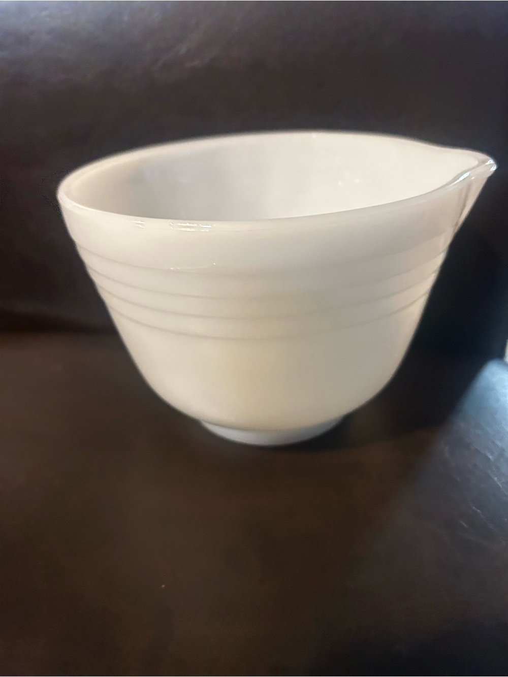 Vintage functional Hamilton Beach White Milk Glass Mixing Bowl W/ Pour Spout